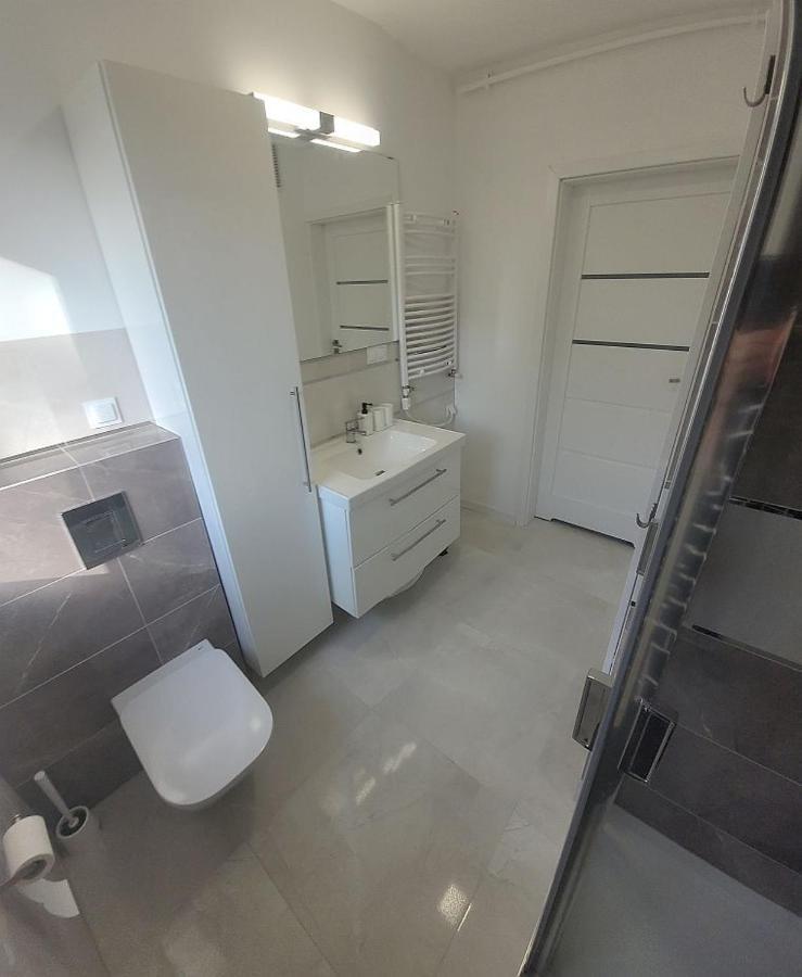 Pobierowo Baltic Apartament Turkusowy المظهر الخارجي الصورة